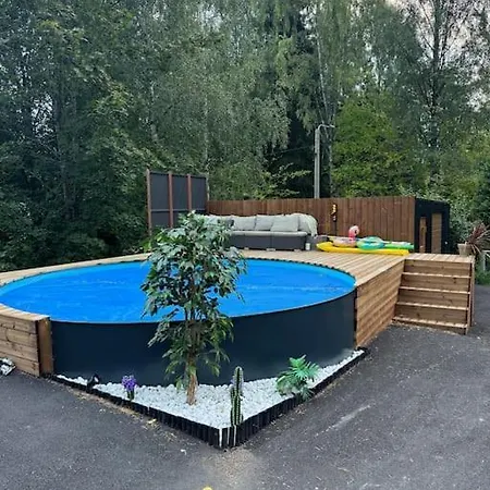 Kinghill, Moderni Perhelomakohde * Vantaa