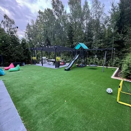 Kinghill, Moderni Perhelomakohde * Vantaa
